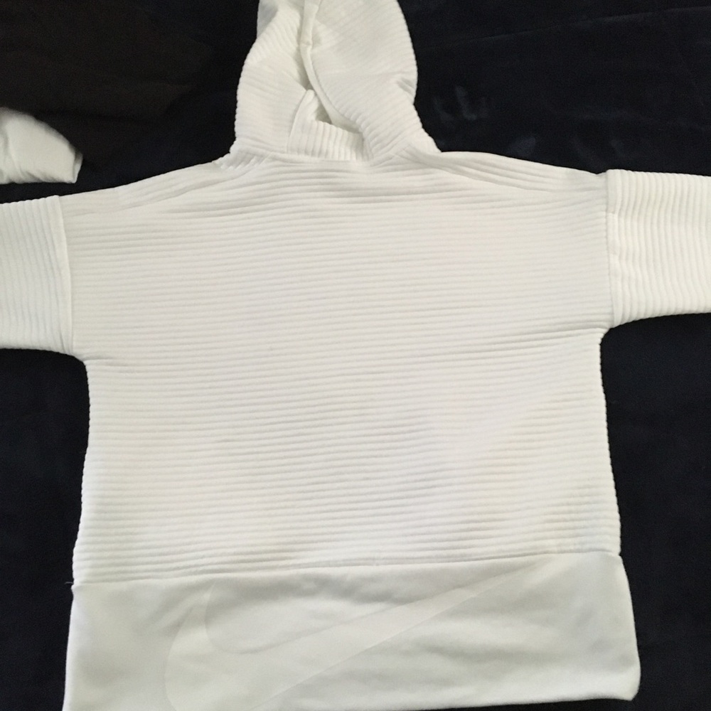 Pullover - Picture 2 of 3